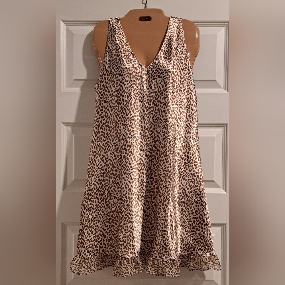 Elegant Leopard Print V-Neck Mini Dress